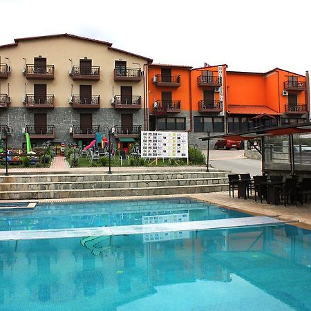 Hotel Panorama Áyios Pandeleḯmon Extérieur photo