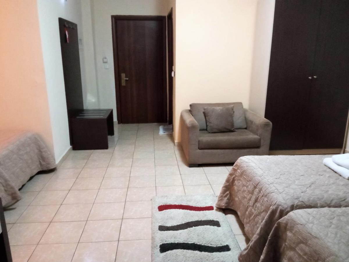 Hotel Panorama Áyios Pandeleḯmon Extérieur photo