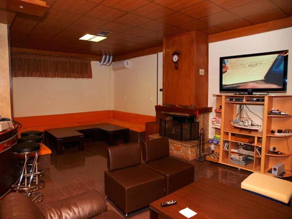 Hotel Panorama Áyios Pandeleḯmon Extérieur photo